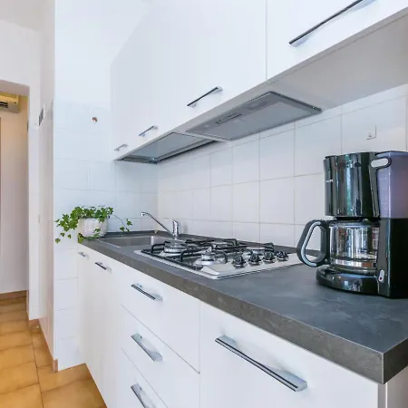 Appartamento Fiore Carinzia-1 By Interhome