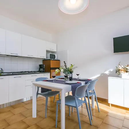 Fiore Carinzia-1 By Interhome * Lignano Sabbiadoro