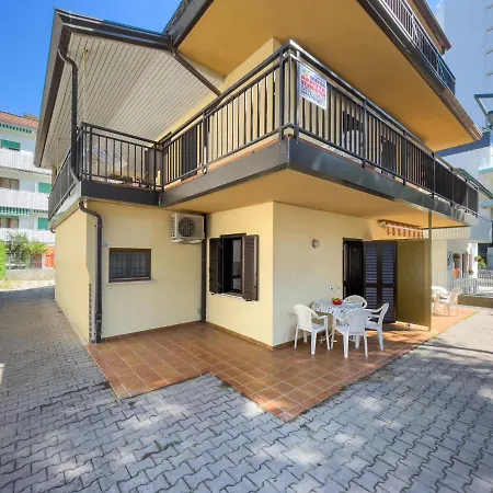 Appartamento Fiore Carinzia-1 By Interhome Lignano Sabbiadoro